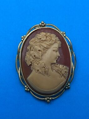 Old Vintage Cameo / pendant